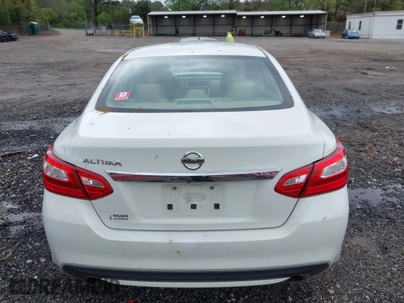 2016 Nissan Altima SR with VIN 1N4AL3AP7GC205080, listed as a IAAI auction lot 41974212 with 61,858 mi miles and . Bid and sale history available at DreamBid. Image 16.