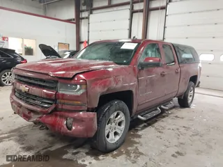 2018 Chevrolet Silverado 1500 LT with VIN 1GCVKRECXJZ177420, listed as a IAAI auction lot 41734246 with 124,315 mi miles. Bid and sale history available at carsss.com. Image 18.