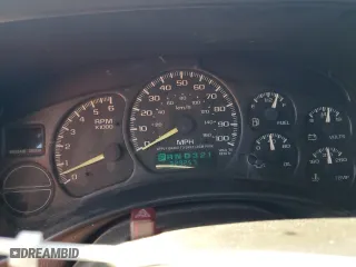 2000 Chevrolet Silverado 1500 LS with VIN 2GCEC19T8Y1377966, listed as a Copart auction lot 46485345 with 329,257 mi miles and Salvage Title. Bid and sale history available at carsss.com. Image 9.