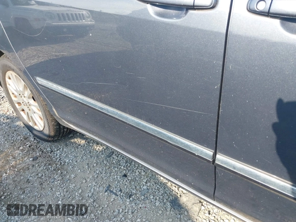 2009 Toyota Sienna XLE with VIN 5TDZK22C49S261775, listed as a IAAI auction lot 42599134 with 234,547 mi miles and . Bid and sale history available at DreamBid. Image 13.