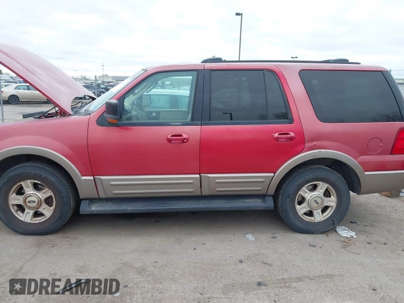 2003 Ford Expedition Eddie Bauer with VIN 1FMPU18L03LA46417, listed as a IAAI auction lot 41846785 with 209,708 mi miles. Bid and sale history available at carsss.com. Image 6.