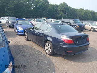 2008 BMW 5 Series 528xi with VIN WBANV13508CZ57725, listed as a IAAI auction lot 40133440 with Not Provided miles and . Bid and sale history available at carsss.com. Image 3.
