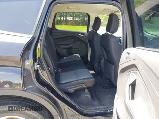 2019 Ford Escape SE z VIN 1FMCU9GD4KUA83745, wystawiony jako IAAI lot #42148855 z przebiegiem 101 592 mil mil oraz . Historia ofert i sprzedaży dostępna na DreamBid. Obrazek 8.