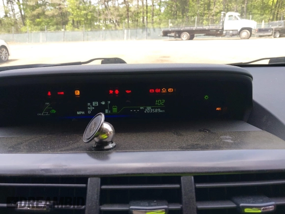 2014 Toyota Prius Two with VIN JTDZN3EU7EJ013979, listed as a IAAI auction lot 42105528 with 203,589 mi miles and . Bid and sale history available at DreamBid. Image 15.