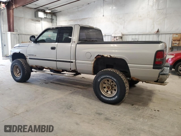 2001 Dodge Ram 2500 with VIN 1B7KF23ZX1J239869, listed as a Copart auction lot 81002024 with 97,358 mi miles and Clean Title. Bid and sale history available at carsss.com. Image 2.