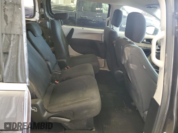 2018 Chrysler Pacifica Touring Plus with VIN 2C4RC1FG5JR122837, listed as a Copart auction lot 58764525 with 136,820 mi miles and Clean title. Bid and sale history available at DreamBid. Image 11.