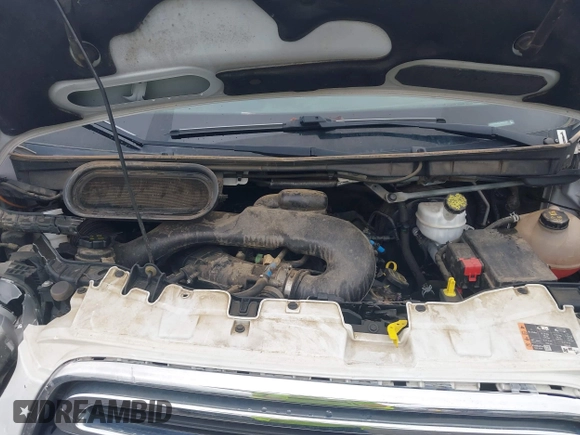 2018 Ford Transit Passenger XL z VIN 1FBAX2CM2JKA31397, wystawiony jako IAAI lot #42252424 z przebiegiem 72 434 mil mil oraz . Historia ofert i sprzedaży dostępna na DreamBid. Obrazek 10.