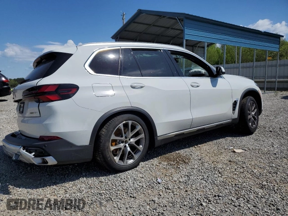 2025 BMW X5 sDrive40i with VIN 5UX13EU06S9Z39038, listed as a Copart auction lot 52816275 with Not provided miles and Salvage title. Bid and sale history available at DreamBid. Image 3.