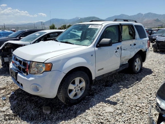 2008 Ford Escape XLT with VIN 1FMCU93148KB47296, listed as a Copart auction lot 58793065 with 116,218 mi miles and Salvage title. Bid and sale history available at DreamBid. Image 1.