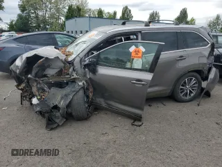 2018 Toyota Highlander SE с VIN 5TDJZRFH5JS548618, выставлен на аукционе Copart как лот 57029975 с пробегом Не указан миль и Списание • Salvage title. История ставок и продаж доступна на DreamBid. Изображение 1.
