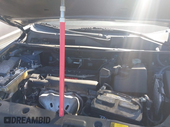 2007 Toyota RAV4 Sport with VIN JTMZD32V576027031, listed as a IAAI auction lot 41501110 with 253,543 mi miles. Bid and sale history available at carsss.com. Image 10.