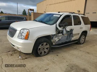 2008 GMC Yukon SLT 4SB z VIN 1GKFC13038R201745, wystawiony jako Copart lot #51070755 z przebiegiem Nie podano mil oraz Szkoda całkowita • Salvage title. Historia ofert i sprzedaży dostępna na DreamBid. Obrazek 1.