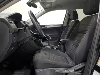 2024 Volkswagen Tiguan S with VIN 3VVRB7AX2RM211296, listed as a Copart auction lot 64245315 with 8,911 mi miles and Non repairable. Bid and sale history available at DreamBid. Image 7.
