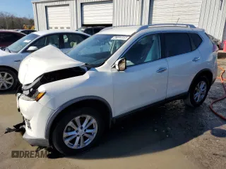 2016 Nissan Rogue SV with VIN KNMAT2MTXGP645803, listed as a Copart auction lot 47123695 with 333,333 mi miles and Clean Title. Bid and sale history available at carsss.com. Image 1.