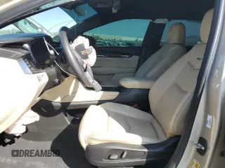 2017 Cadillac XT5 FWD with VIN 1GYKNARSXHZ158528, listed as a Copart auction lot 59761385 with 100,238 mi miles and Salvage title. Bid and sale history available at DreamBid. Image 7.