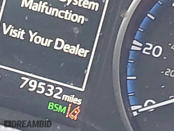 2018 Toyota RAV4 XLE z VIN JTMWFREV3JJ184752, wystawiony jako IAAI lot #42356452 z przebiegiem 79 532 mil mil oraz . Historia ofert i sprzedaży dostępna na DreamBid. Obrazek 16.