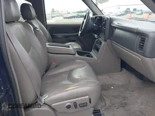 2003 Chevrolet Tahoe LS z VIN 1GNEC13T73R263893, wystawiony jako IAAI lot #41906772 z przebiegiem 211 759 mil mil oraz . Historia ofert i sprzedaży dostępna na DreamBid. Obrazek 5.