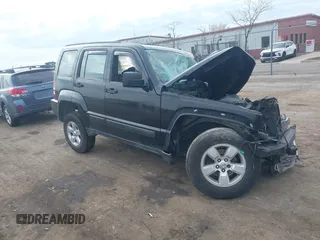 2012 Jeep Liberty Sport z VIN 1C4PJMAK8CW196015, wystawiony jako IAAI lot #42093090 z przebiegiem Nie podano mil oraz . Historia ofert i sprzedaży dostępna na DreamBid. Obrazek 1.