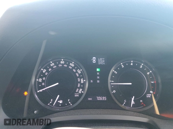 2013 Lexus IS 250 C with VIN JTHFF2C26D2527499, listed as a Copart auction lot 81529634 with 70,695 mi miles and Salvage title. Bid and sale history available at DreamBid. Image 9.