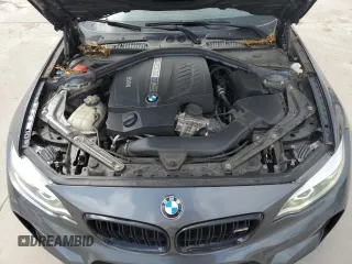 2018 BMW M2 z VIN WBS1J5C50JVD37726, wystawiony jako Copart lot #59069224 z przebiegiem 76 260 mil mil oraz Czysty tytuł • Clean title. Historia ofert i sprzedaży dostępna na DreamBid. Obrazek 11.