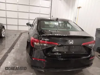 2022 Honda Civic LX z VIN 2HGFE2F28NH532455, wystawiony jako IAAI lot #42205059 z przebiegiem 41 670 mil mil oraz . Historia ofert i sprzedaży dostępna na DreamBid. Obrazek 17.