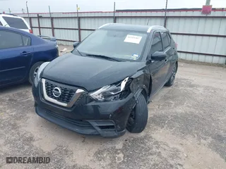 2019 Nissan Kicks S with VIN 3N1CP5CU5KL512642, listed as a IAAI auction lot 41543307 with 35,453 mi miles. Bid and sale history available at carsss.com. Image 17.