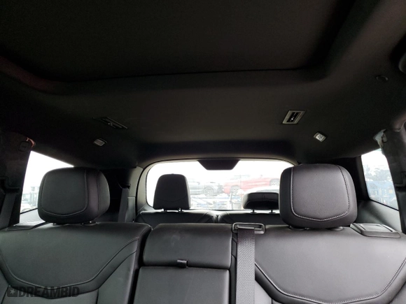 2023 Cadillac XT6 FWD Premium Luxury with VIN 1GYKPCRS5PZ119186, listed as a Copart auction lot 50577175 with 32,189 mi miles and Salvage Title. Bid and sale history available at carsss.com. Image 10.