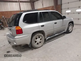 2008 GMC Envoy SLT z VIN 1GKDT13S782101455, wystawiony jako IAAI lot #42043844 z przebiegiem 295 284 mil mil oraz . Historia ofert i sprzedaży dostępna na DreamBid. Obrazek 4.