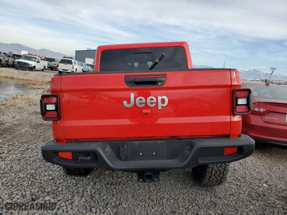 2021 Jeep Gladiator Overland with VIN 1C6HJTFG4ML520672, listed as a Copart auction lot 84208074 with 57,038 mi miles and Salvage Title. Bid and sale history available at carsss.com. Image 6.