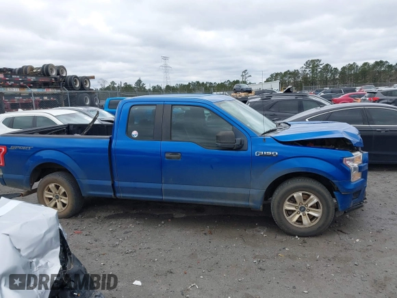 2016 Ford F-150 XL with VIN 1FTEX1C81GFA58201, listed as a IAAI auction lot 41304090 with 185,210 mi miles and . Bid and sale history available at carsss.com. Image 13.