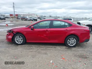 2025 Toyota Camry LE with VIN 4T1DAACK4SU089077, listed as a IAAI auction lot 42166255 with 384 mi miles and . Bid and sale history available at DreamBid. Image 14.