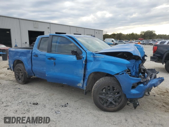 2024 Chevrolet Silverado 1500 RST with VIN 1GCUDEED4RZ221706, listed as a Copart auction lot 42092665 with 12,448 mi miles and Salvage Title. Bid and sale history available at carsss.com. Image 4.