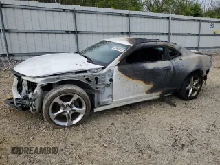 2015 Chevrolet Camaro LT z VIN 2G1FD1E38F9303753, wystawiony jako Copart lot #52940975 z przebiegiem 144 490 mil mil oraz Szkoda całkowita • Salvage title. Historia ofert i sprzedaży dostępna na DreamBid. Obrazek 1.