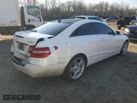 2013 Mercedes-Benz E-Class E 350 with VIN WDDKJ8JB7DF221348, listed as a Copart auction lot 43714395 with 118,564 mi miles and Salvage Title. Bid and sale history available at carsss.com. Image 3.
