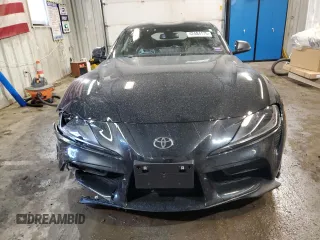 2025 Toyota GR Supra 3.0 with VIN WZ1DB0G0XSW068535, listed as a Copart auction lot 42484175 with 3,740 mi miles and Salvage Title. Bid and sale history available at carsss.com. Image 5.