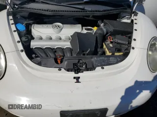 2010 Volkswagen Beetle with VIN 3VWRG3AL0AM006096, listed as a Copart auction lot 49623145 with 118,764 mi miles and Salvage Title. Bid and sale history available at DreamBid. Image 11.