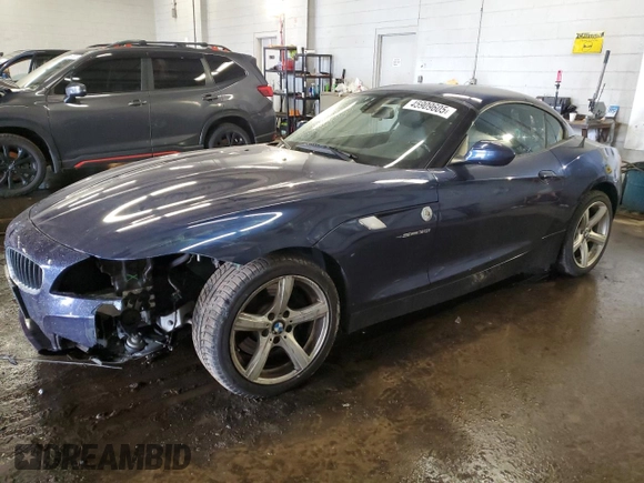 2011 BMW Z4 sDrive30i с VIN WBALM5C52BE380399, выставлен на аукционе Copart как лот 45909605 с пробегом 89 328 миль миль и Списание • Salvage title. История ставок и продаж доступна на DreamBid. Изображение 1.