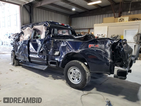 2024 Ford F-350 z VIN 1FT8W3BA3REE67230, wystawiony jako Copart lot #86899144 z przebiegiem Nie podano mil oraz Szkoda całkowita • Salvage title. Historia ofert i sprzedaży dostępna na DreamBid. Obrazek 2.