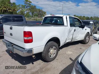 2004 Ford F-150 STX with VIN 1FTRX12WX4NC40353, listed as a IAAI auction lot 40627890 with 258,495 mi miles. Bid and sale history available at carsss.com. Image 4.