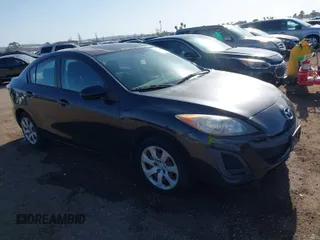 2011 Mazda Mazda3 i Sport with VIN JM1BL1UG4B1373598, listed as a IAAI auction lot 41976118 with 172,809 mi miles. Bid and sale history available at carsss.com. Image 1.