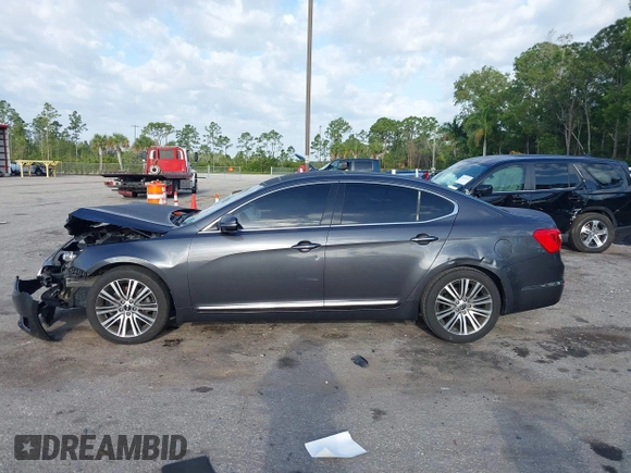 2016 Kia Cadenza Premium with VIN KNALN4D76G5207273, listed as a IAAI auction lot 42018231 with 92,460 mi miles. Bid and sale history available at carsss.com. Image 14.