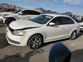 2011 Volkswagen Jetta Sedan SE w/Convenience & Sunroof PZEV with VIN 3VWDZ7AJ5BM392171, listed as a Copart auction lot 43759365 with 170,328 mi miles and Salvage Title. Bid and sale history available at carsss.com. Image 1.