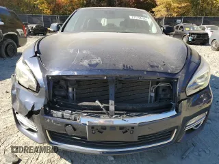 2018 Infiniti Q70 Luxe with VIN JN1BY1PR6JM370328, listed as a Copart auction lot 77170614 with 118,732 mi miles and Salvage title. Bid and sale history available at DreamBid. Image 5.