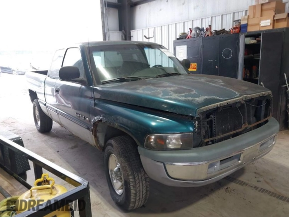 1998 Dodge 1500 z VIN 3B7HF13Z1WG234475, wystawiony jako IAAI lot #41523893 z przebiegiem 195 646 mil mil oraz . Historia ofert i sprzedaży dostępna na DreamBid. Obrazek 1.