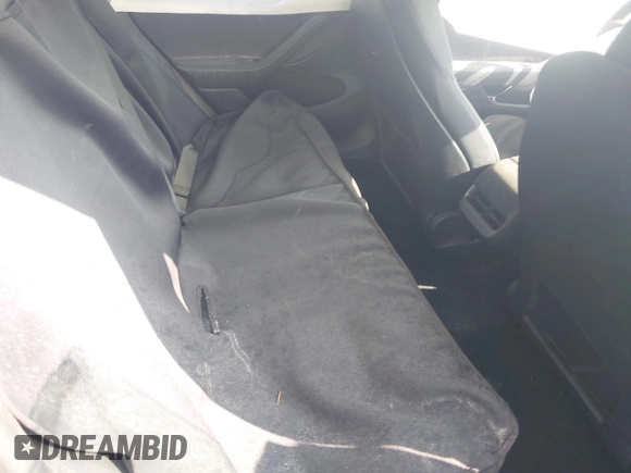 2023 Tesla Model 3 z VIN 5YJ3E1EAXPF639326, wystawiony jako IAAI lot #42132181 z przebiegiem 51 808 mil mil oraz . Historia ofert i sprzedaży dostępna na DreamBid. Obrazek 8.