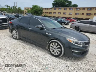 2016 Kia Optima EX z VIN 5XXGU4L32GG006195, wystawiony jako Copart lot #59544165 z przebiegiem 70 116 mil mil oraz Szkoda całkowita • Salvage title. Historia ofert i sprzedaży dostępna na DreamBid. Obrazek 4.
