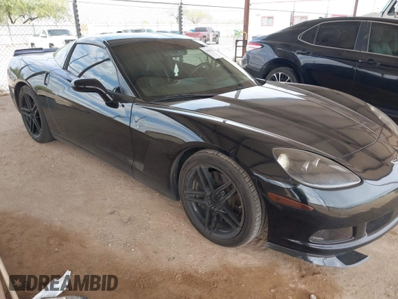 2005 Chevrolet Corvette with VIN 1G1YY24U255101774, listed as a IAAI auction lot 41964756 with 136,116 mi miles. Bid and sale history available at carsss.com. Image 1.