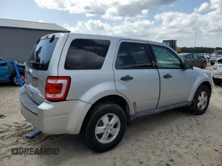 2010 Ford Escape XLS z VIN 1FMCU0C77AKC97179, wystawiony jako Copart lot #64385055 z przebiegiem 164 525 mil mil oraz Czysty tytuł • Clean title. Historia ofert i sprzedaży dostępna na DreamBid. Obrazek 3.