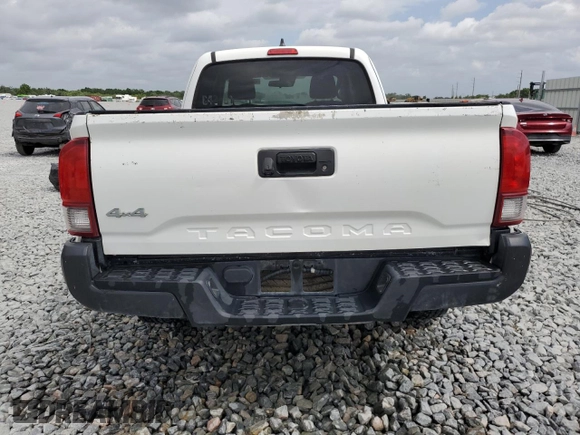 2020 Toyota Tacoma SR z VIN 5TFSX5EN4LX071140, wystawiony jako Copart lot #51860605 z przebiegiem 42 294 mil mil oraz Czysty tytuł • Clean title. Historia ofert i sprzedaży dostępna na DreamBid. Obrazek 6.