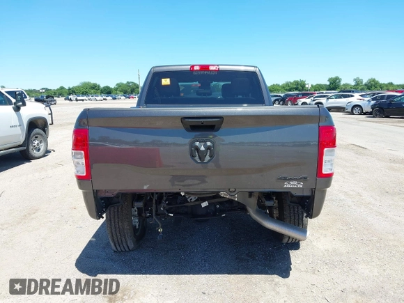 2024 Ram 2500 Tradesman with VIN 3C6UR5CL9RG330312, listed as a IAAI auction lot 42299968 with 657 mi miles and . Bid and sale history available at DreamBid. Image 17.